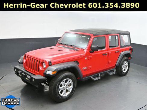 Used 2018 Jeep Wrangler Unlimited Sport image 32