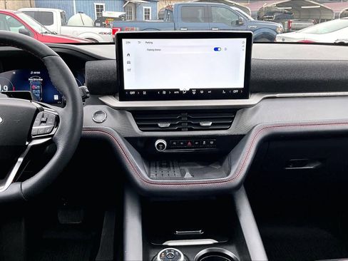 Used 2025 Ford Explorer ST-Line w/ Premium Package image 6