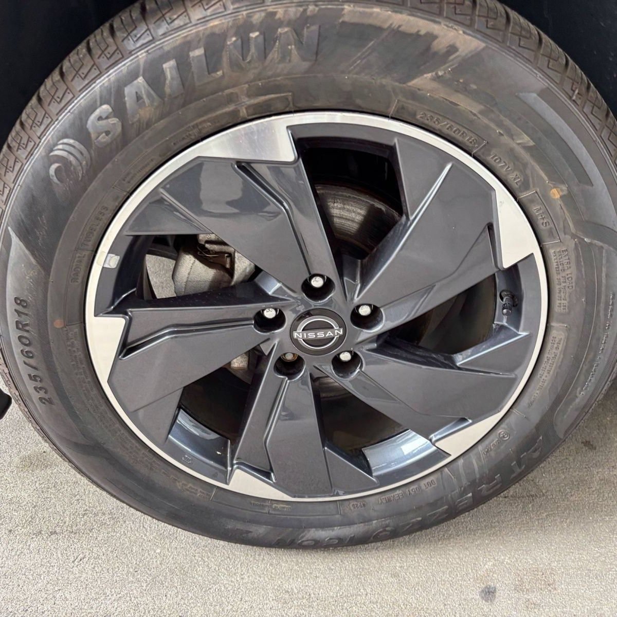 Used 2025 Nissan Rogue SV FWD image 35