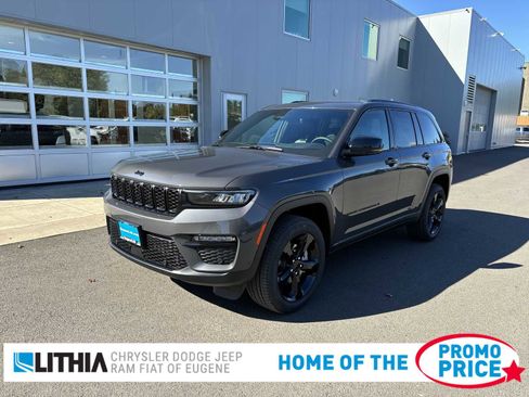 New 2025 Jeep Grand Cherokee Limited w/ Luxury Tech Group II image 1