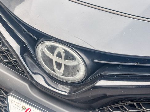 Certified 2020 Toyota Camry SE image 10