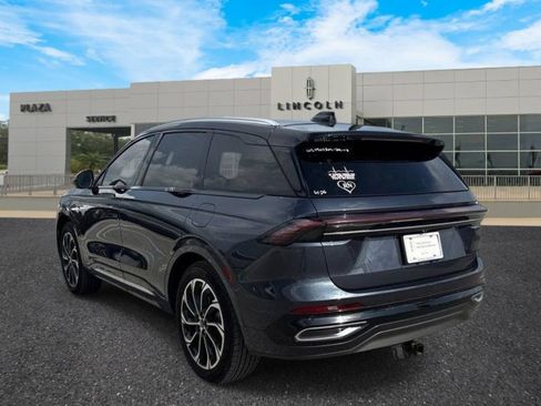 Certified 2024 Lincoln Nautilus Reserve AWD/4WD image 7