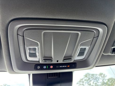 Used 2022 Chevrolet Silverado 1500 W/T w/ WT Value Package image 26