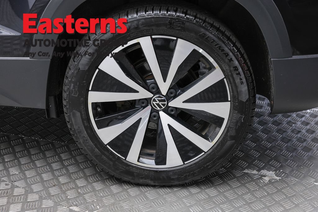 Used 2022 Volkswagen Taos SE AWD/4WD image 8