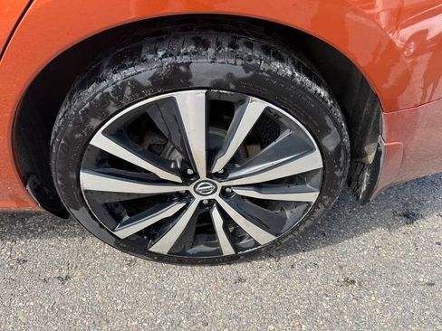 Used 2020 Nissan Altima 2.5 SR FWD image 14