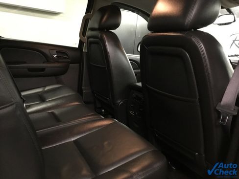 Used 2012 Chevrolet Avalanche LTZ image 34