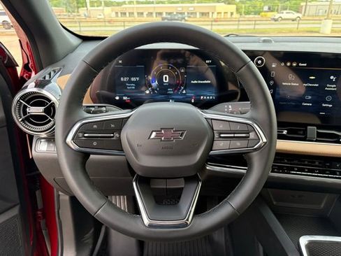 New 2026 Chevrolet Equinox ACTIV FWD image 19