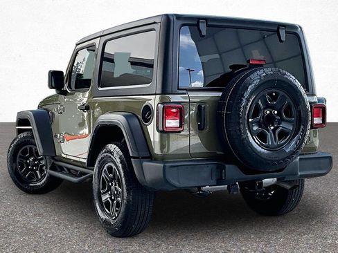 Used 2025 Jeep Wrangler Sport AWD/4WD image 5