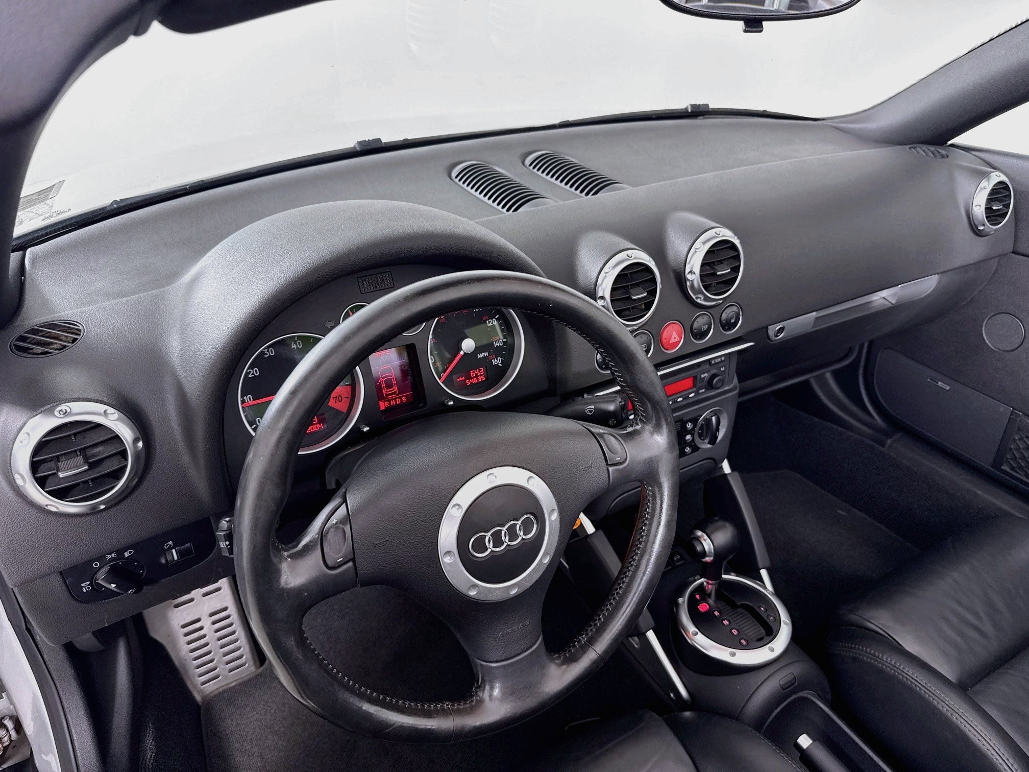 Used 2005 Audi TT 1.8T FWD image 9