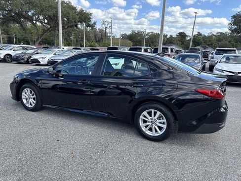 Certified 2025 Toyota Camry LE image 4