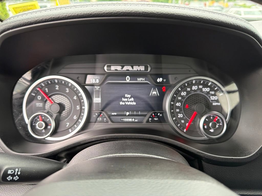 Used 2026 RAM 1500 Laramie AWD/4WD image 24