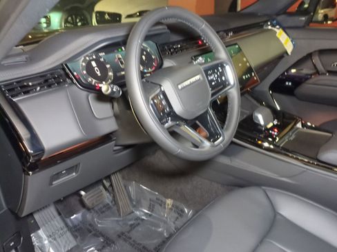New 2026 Land Rover Range Rover Sport SE AWD/4WD image 16
