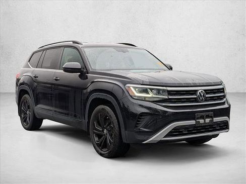 Used 2023 Volkswagen Atlas SE FWD image 3