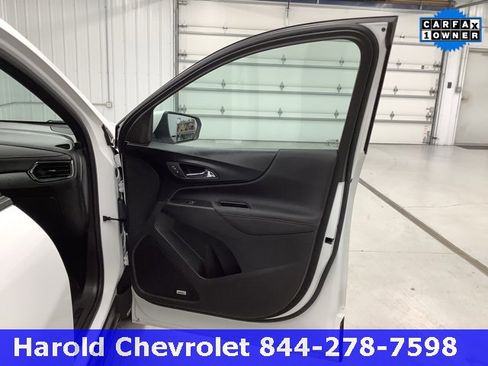 Used 2022 Chevrolet Equinox RS image 10