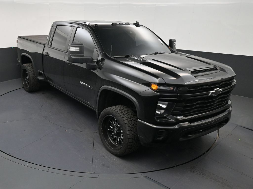 Used 2025 Chevrolet Silverado 2500 Custom w/ Custom Value Package AWD/4WD image 17
