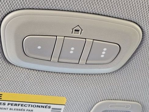 Used 2023 Jeep Grand Cherokee L Limited w/ Black Appearance Package image 22