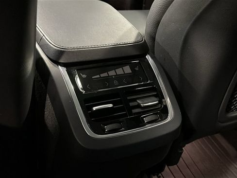 Certified 2024 Volvo XC90 B6 Plus w/ Protection Package Premier AWD/4WD image 26