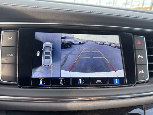 Used 2024 Buick Enclave Premium image 27