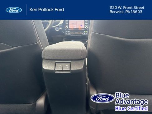 Used 2022 Toyota Prius LE image 32