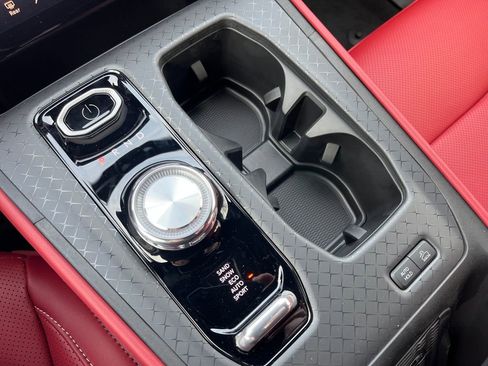 New 2025 Jeep Wagoneer S Launch Edition image 13