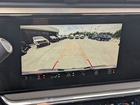 New 2025 GMC Sierra 2500 Denali w/ Denali Reserve Package image 17