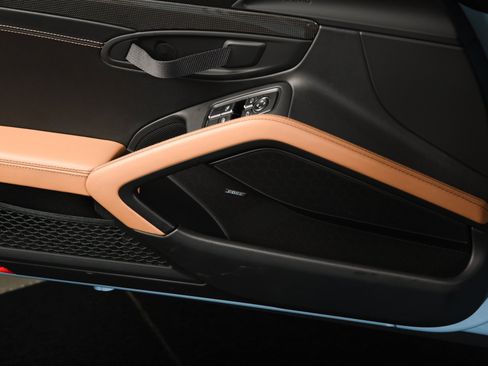 Used 2019 Porsche 911 Speedster RWD image 34