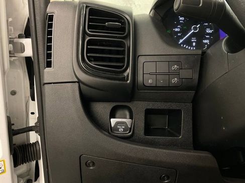 Used 2025 RAM ProMaster 3500 w/ Convenience Group FWD image 14