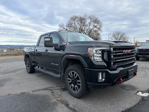 Used 2020 GMC Sierra 3500 AT4 w/ AT4 Premium Package image 3