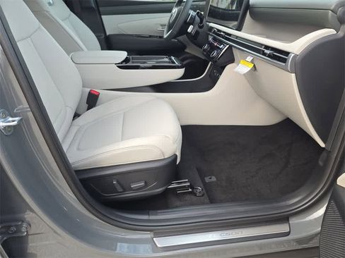 New 2026 Hyundai Tucson Limited image 22