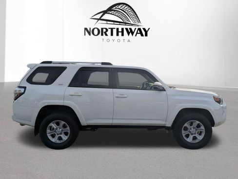 Used 2020 Toyota 4Runner SR5 Premium w/ Moonroof Package AWD/4WD image 2