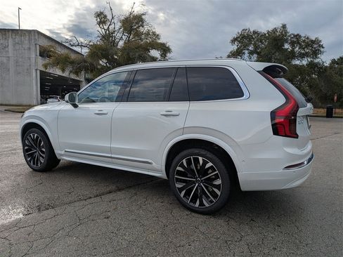 New 2026 Volvo XC90 B6 Plus image 4