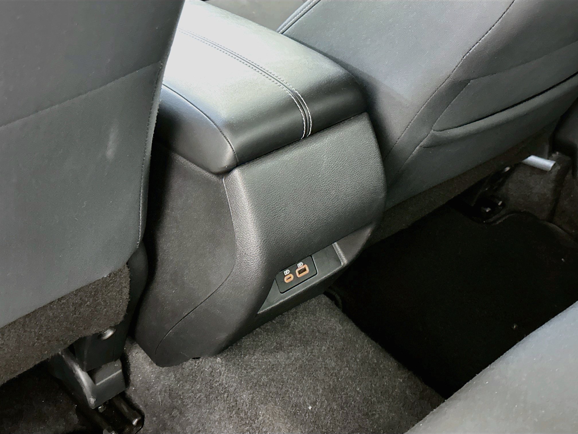 Used 2025 Nissan Altima 2.5 SV FWD image 27
