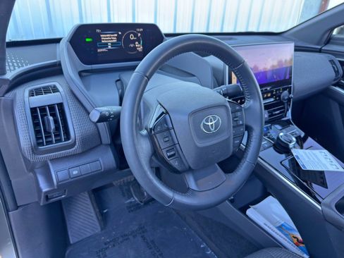 Used 2023 Toyota bZ4X XLE w/ Weather Package image 13