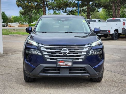 Used 2024 Nissan Rogue SV AWD/4WD image 5