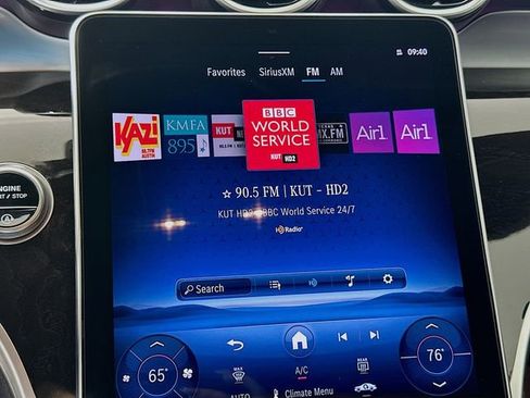 Used 2025 Mercedes-Benz GLC 300 4MATIC image 14