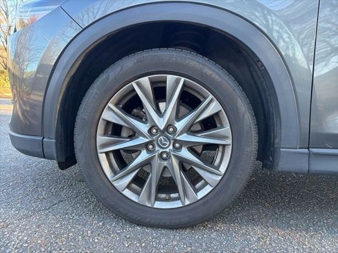 Used 2019 MAZDA CX-5 Signature image 9