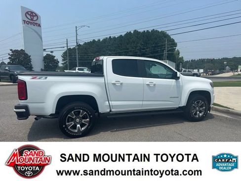 Used 2020 Chevrolet Colorado Z71 AWD/4WD image 2