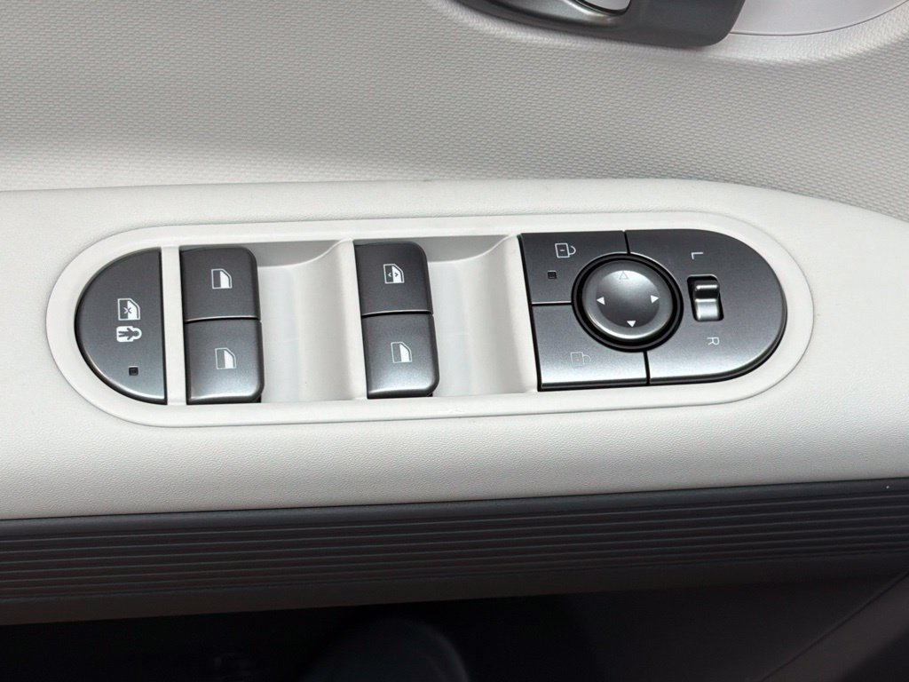 New 2027 Hyundai Ioniq 5 SE RWD image 22