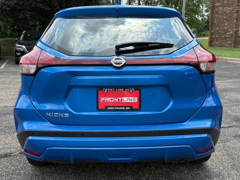 Used 2021 Nissan Kicks S FWD image 8
