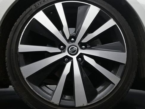 Used 2020 Nissan Altima 2.0 Platinum FWD image 9