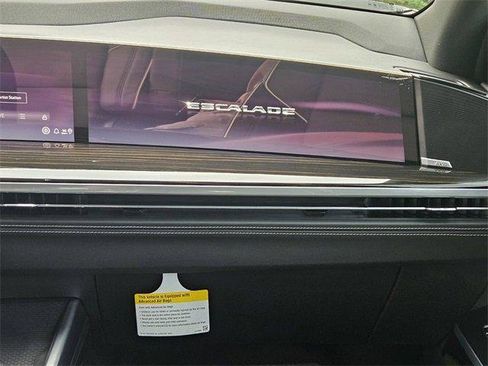 Certified 2025 Cadillac Escalade Premium Luxury image 20