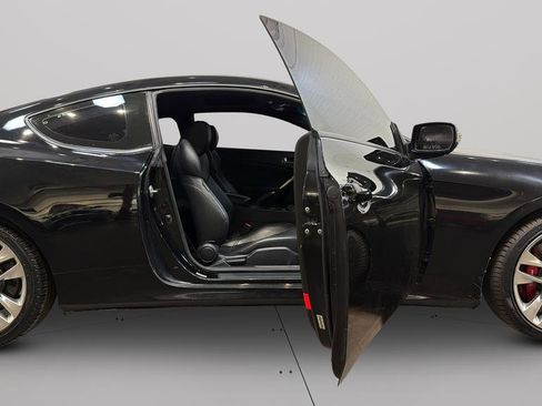Used 2013 Hyundai Genesis 3.8 image 31