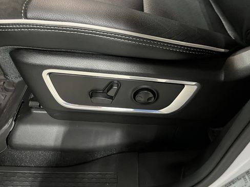 Used 2025 RAM 1500 Laramie w/ Night Edition image 19