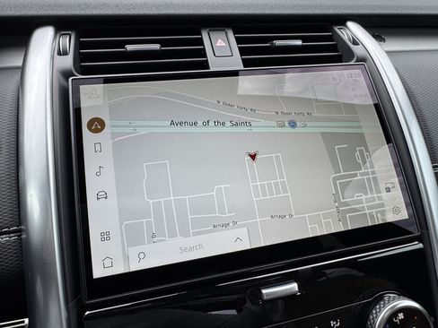 New 2026 Land Rover Discovery Limited Edition AWD/4WD image 21