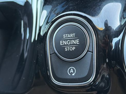 Certified 2025 Mercedes-Benz GLA 250 image 25