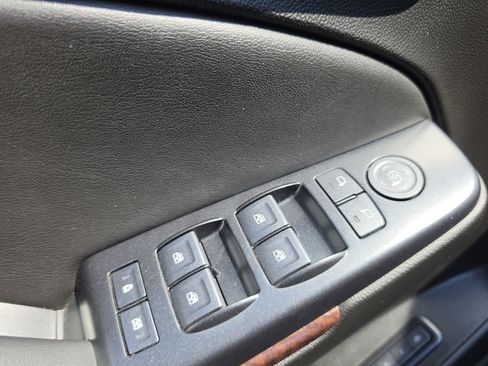 Used 2019 GMC Yukon SLT AWD/4WD image 18