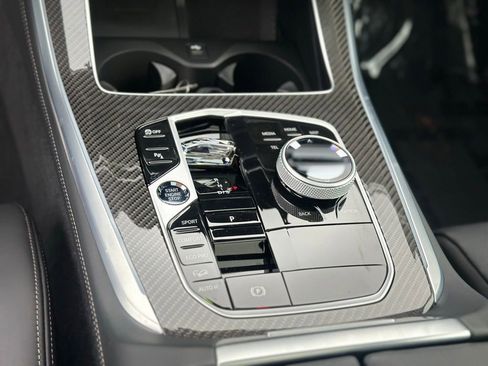 Used 2025 BMW X5 M60i AWD/4WD image 16