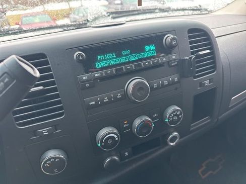 Used 2010 Chevrolet Silverado 1500 LT image 9