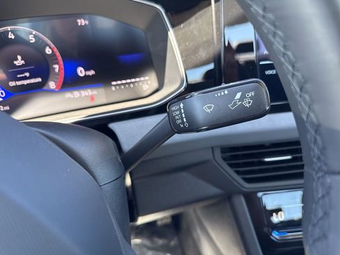 New 2026 Volkswagen Jetta SE FWD image 39