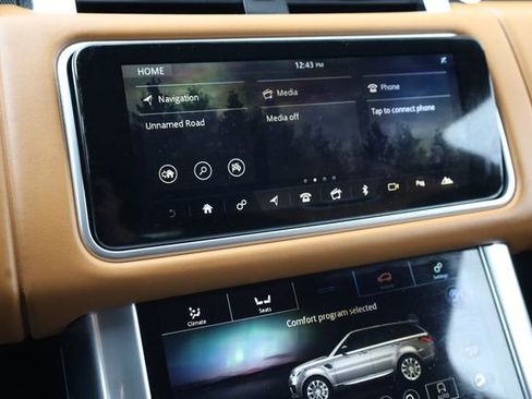 Used 2022 Land Rover Range Rover Sport SVR image 18